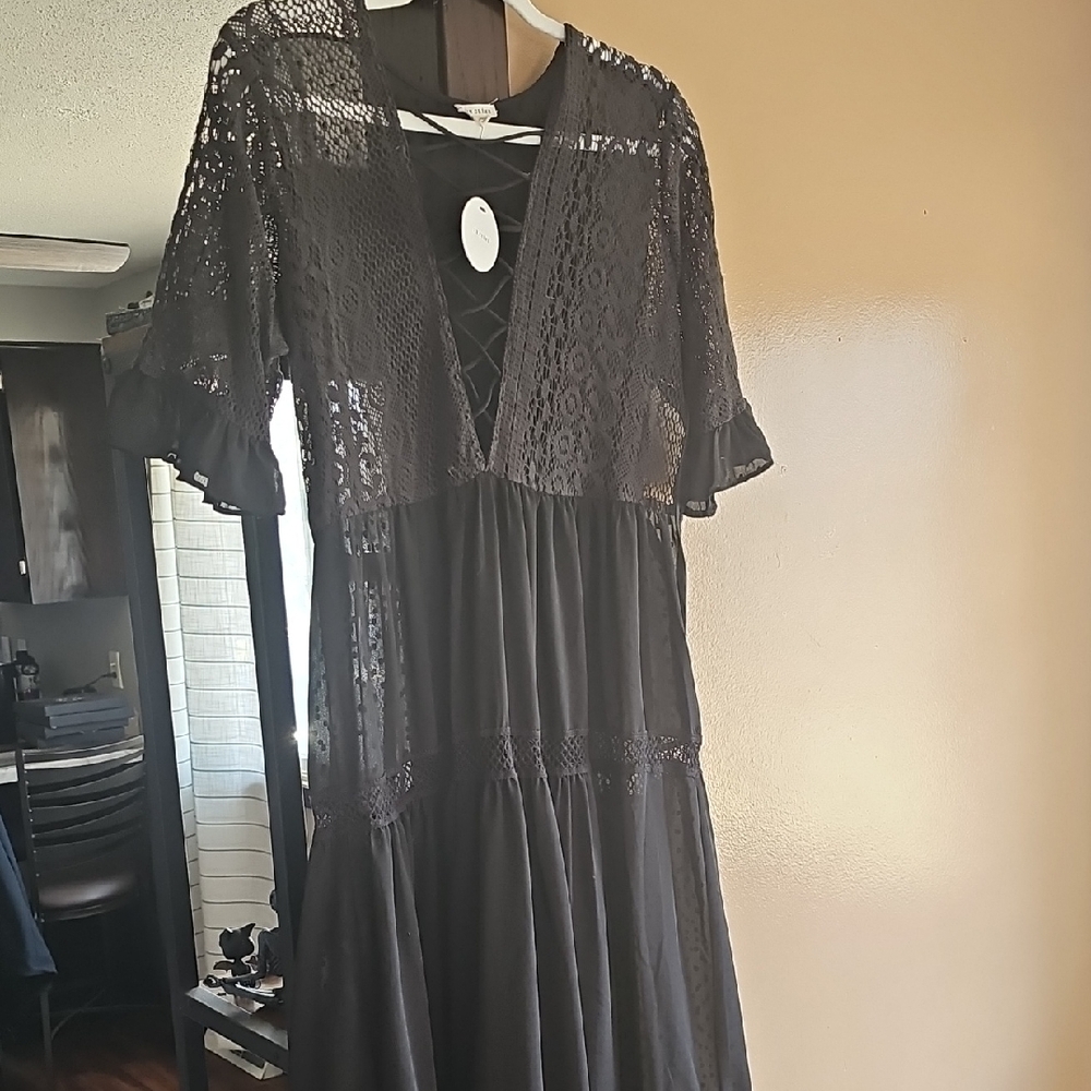 Elegant Black Lace Dress
